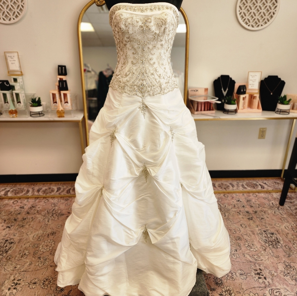 Allure Gown